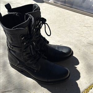 Black Combat Boots J75